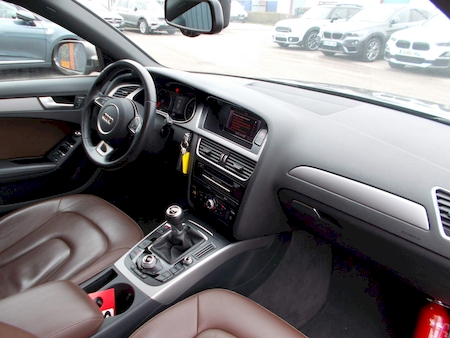 AUDI A4 AVANT 2.0 TDI 150 CV AMBIENTE BV6  ******** 1 ERE MAIN AVEC SEULEMENT 78816 KMS !!! **********
